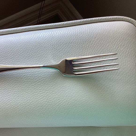 Birks Regency Silverplate YORK Luncheon fork. - Picture 3 of 4